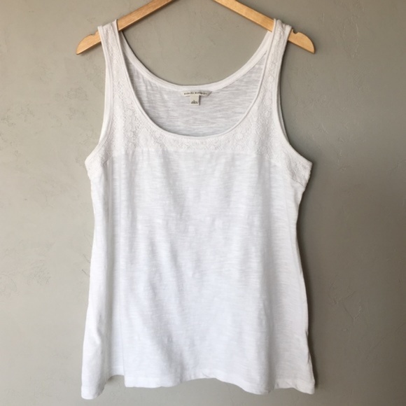 Banana Republic White Tank Top with Lace Overlay - Picture 1 of 3